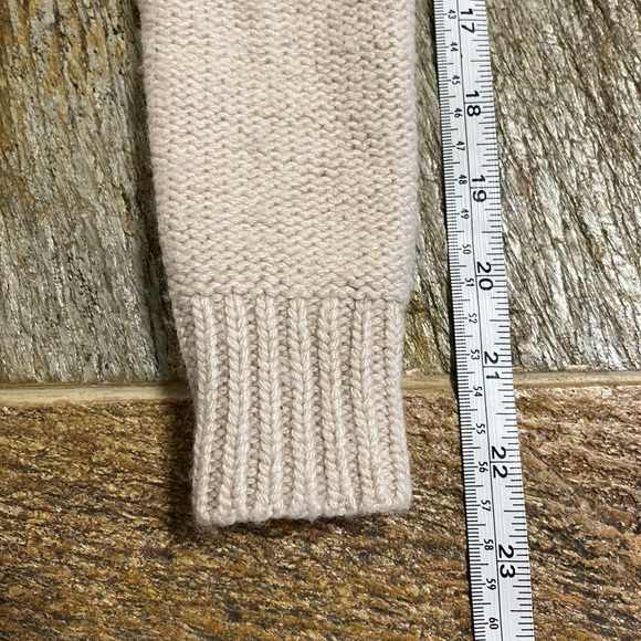 J. Crew Classic Cable Knit Wool Blend Tan Taupe Sweater Women’s Size XXS - Picture 5 of 10